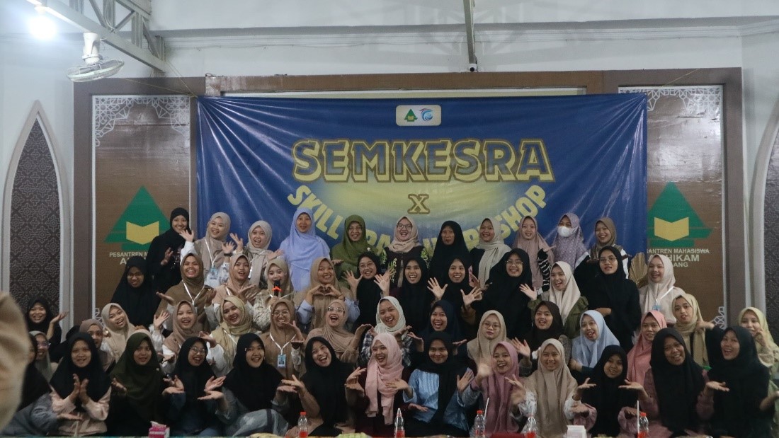 Seminar Kesehatan dan Skill Craft Persembahan Spesial Hari Ibu: Wanita Sehat, Generasi Hebat