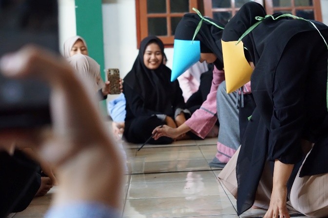 Meriah! Santri Putri Al-Hikam Rayakan HUT RI ke-80 dengan Lomba kemerdekaan
