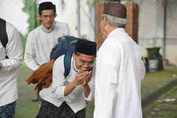 Pemberangkatan Rihlah Santri Al-Hikam 2025: Mengukir Seribu Pelajaran dalam Satu Perjalanan