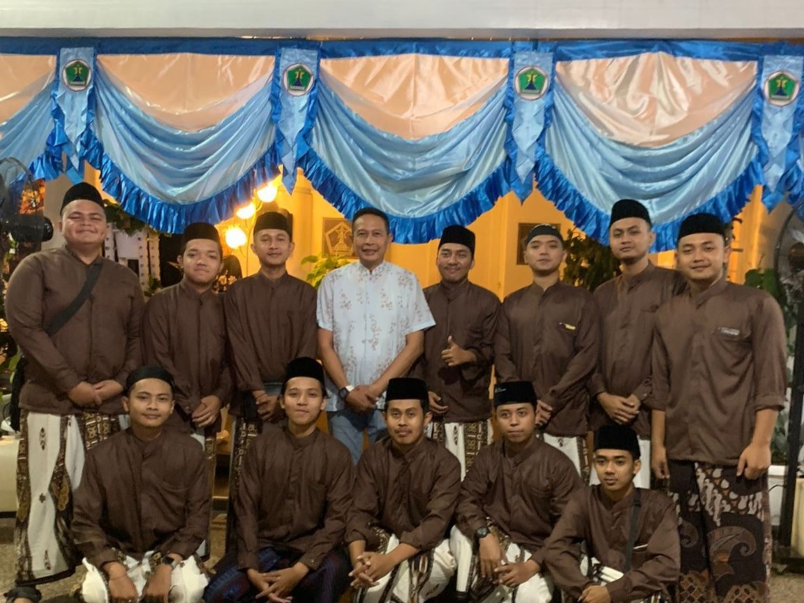 Santri Al-Hikam Meriahkan Silaturahmi Open House Wali Kota Malang
