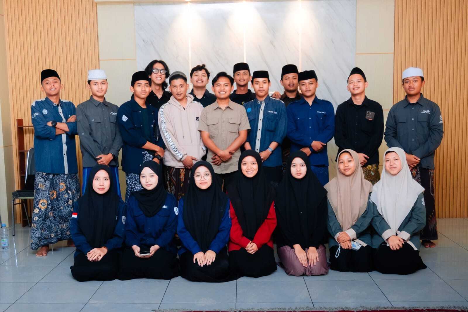 Gelar Pelatihan MBOIS 3.0 di Pesma Al-Hikam, Media Pondok Jatim Bekali Santri Skill Digital