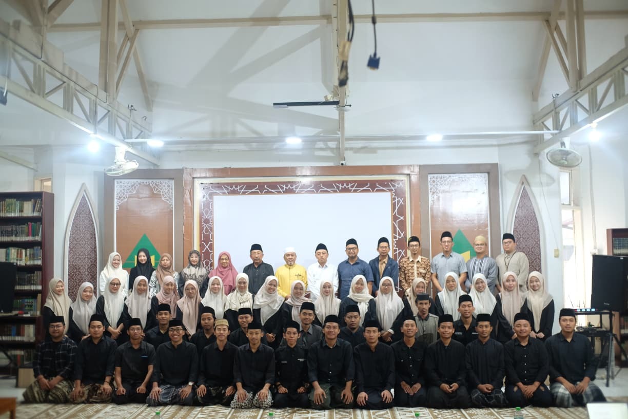 Sinergi Tanpa Batas: OSPAM, AMC, dan Poskestren Pesma Al-Hikam Realisasikan Program Kerja
